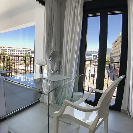 Apartment Contemporary 1 Bedroom Puerto Banus Marbella