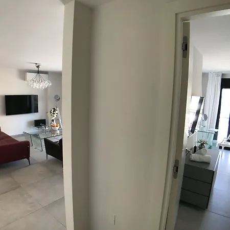 Apartment Contemporary 1 Bedroom Puerto Banus *