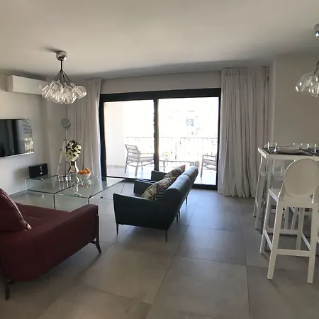 Contemporary 1 Bedroom Puerto Banus * Marbella